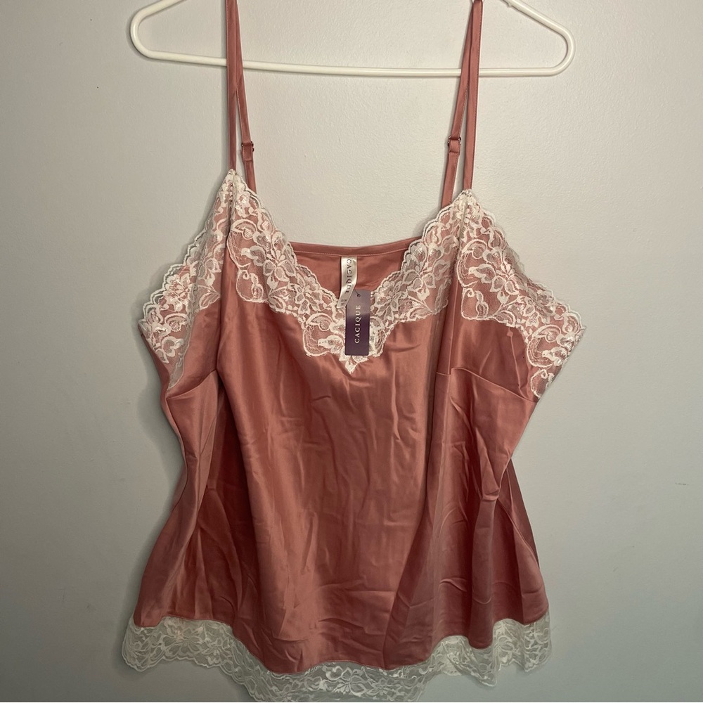 Cacique NWT Elegant Pink Lace Trim Cami Top 22/24